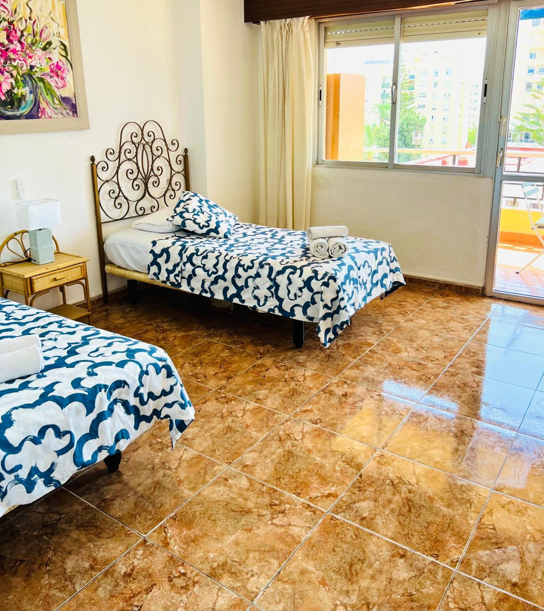 Ferienwohnung Torremolinos Carihuela Nucleo Cristal Exterior foto