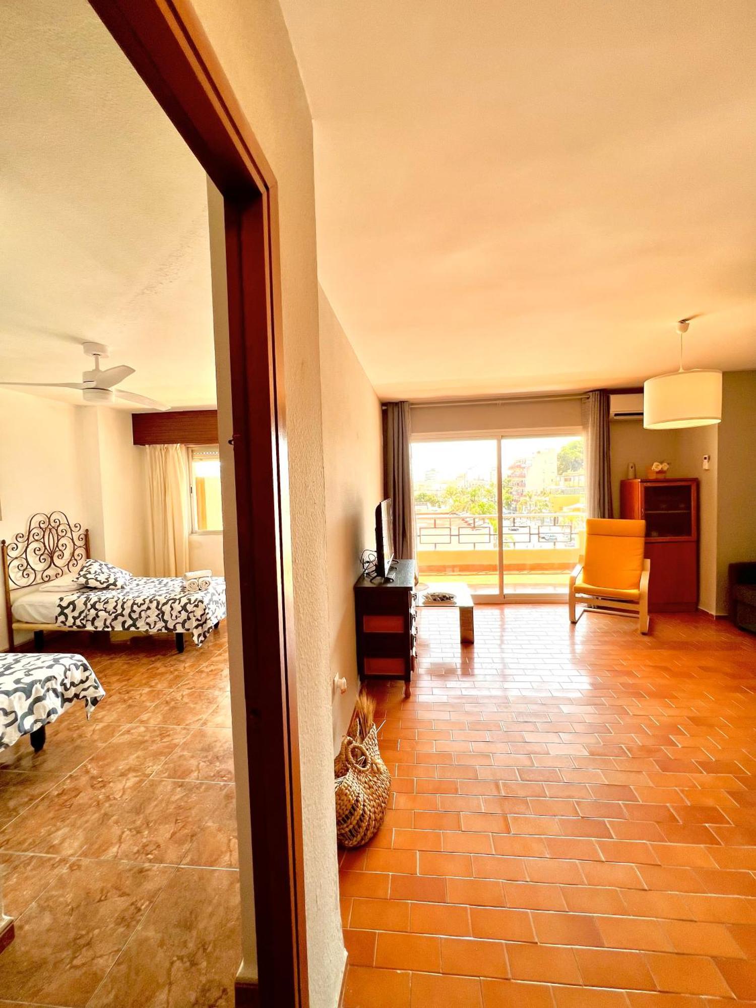 Ferienwohnung Torremolinos Carihuela Nucleo Cristal Exterior foto